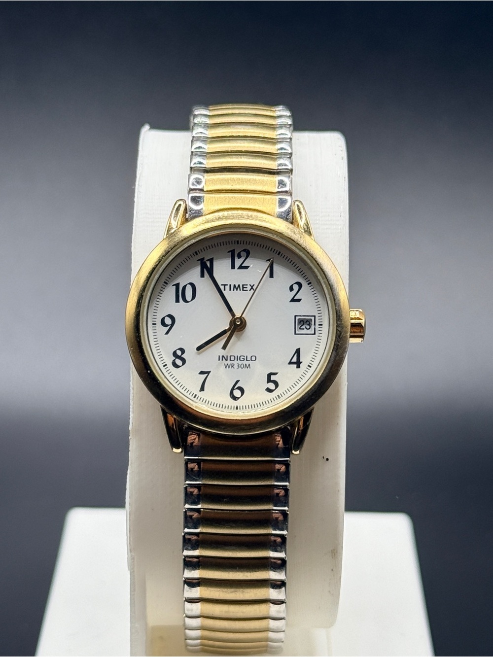 Vintage Timex Indiglo Two Tone Ladies Watch Date Window Stretch Band 27mm